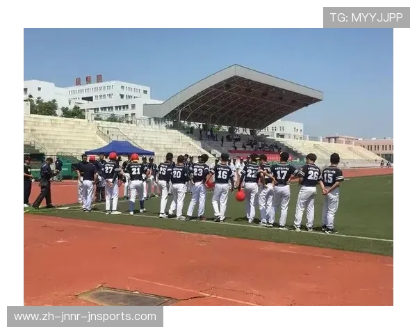 高强度棒球比赛中的恢复技巧与注意事项 高强度棒球比赛中的恢复技巧与注意事项